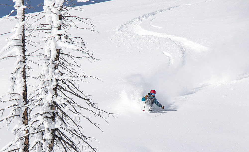 Eric Deering riping powder with Steamboat Powdercats